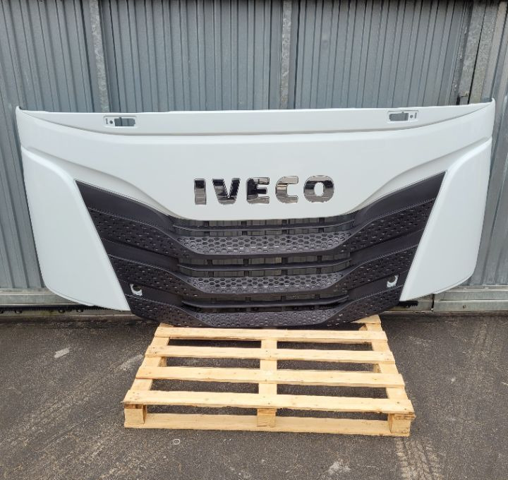 MASKA ATRAPA IVECO S WAY ORYGINAL NM. - Кузов и экстерьер: фото 1 MASKA ATRAPA IVECO S WAY ORYGINAL NM. - Кузов и экстерьер: фото 1