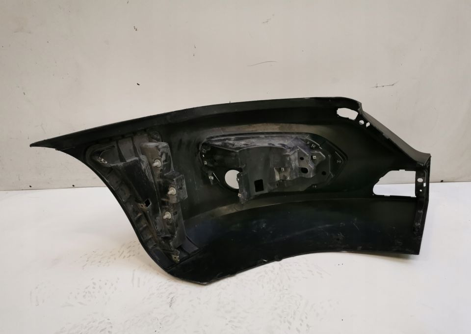 ZDERZAK IVECO DAILY NOWY MODEL PRAWA - Бампер для Коммерческих автомобилей: фото 2 ZDERZAK IVECO DAILY NOWY MODEL PRAWA - Бампер для Коммерческих автомобилей: фото 2