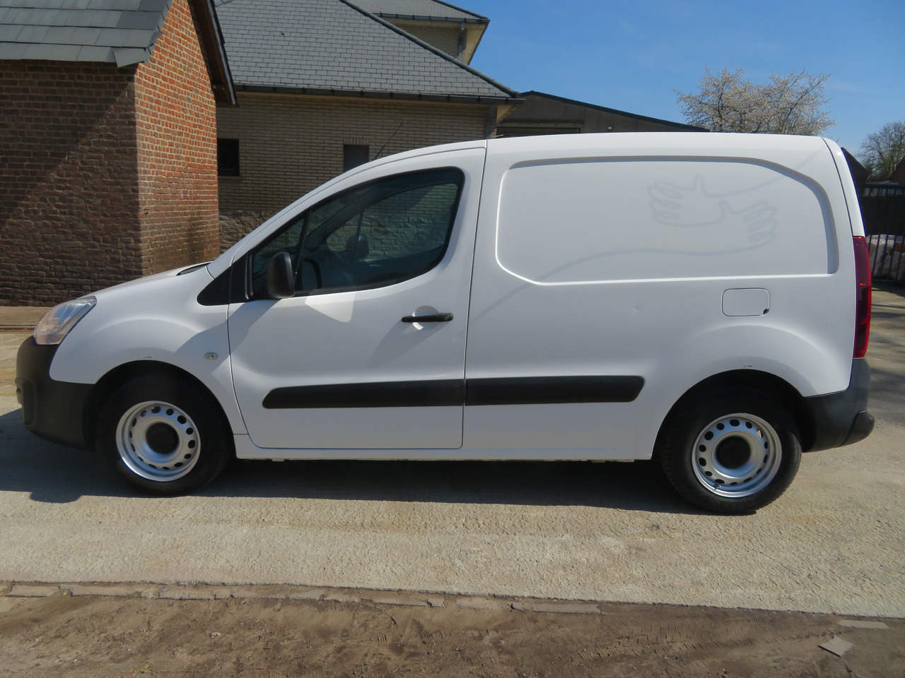 CITROËN Berlingo 1.6 BlueHDi CLUB - Цельнометаллический фургон: фото 4 CITROËN Berlingo 1.6 BlueHDi CLUB - Цельнометаллический фургон: фото 4