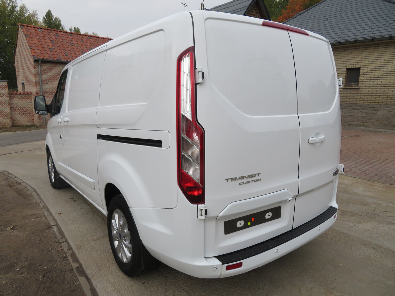 Ford Transit Custom 2.0tdci - Легковой фургон: фото 5 Ford Transit Custom 2.0tdci - Легковой фургон: фото 5