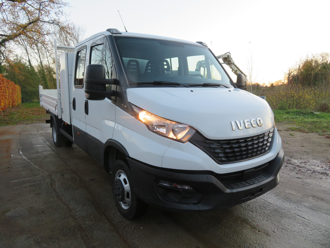 Iveco Daily 35C16 3.0 - Малотоннажный самосвал, Грузопассажирский фургон: фото 1 Iveco Daily 35C16 3.0 - Малотоннажный самосвал, Грузопассажирский фургон: фото 1