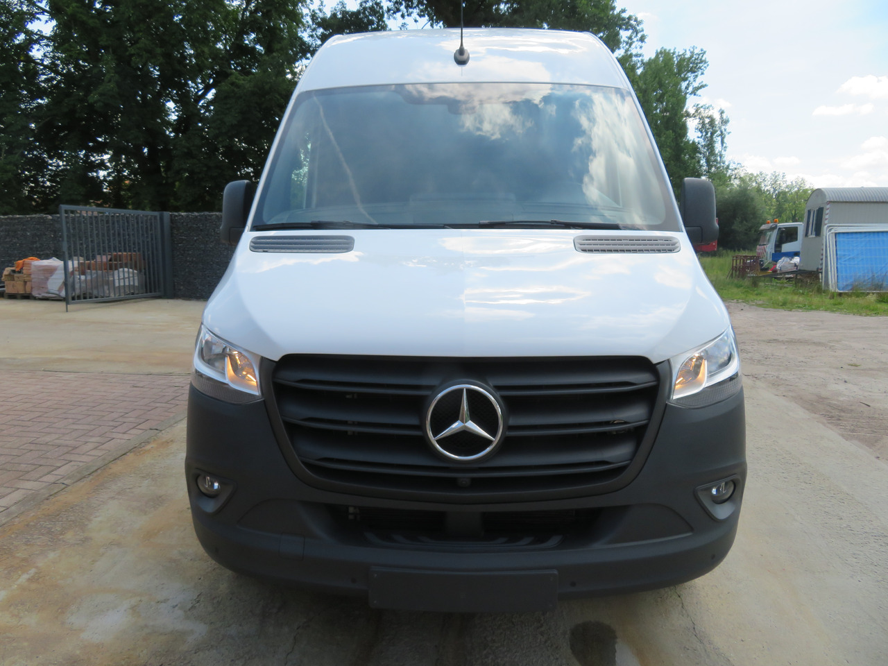 MERCEDES-BENZ Sprinter 317cdi - A2H2 - Коммерческий автомобиль: фото 2 MERCEDES-BENZ Sprinter 317cdi - A2H2 - Коммерческий автомобиль: фото 2