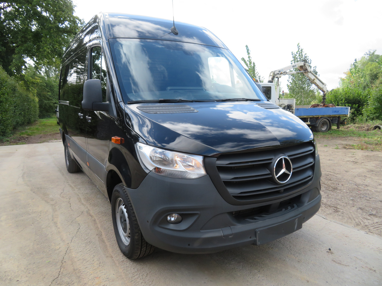 Mercedes-Benz Sprinter 317cdi - A2H2 - Цельнометаллический фургон: фото 1 Mercedes-Benz Sprinter 317cdi - A2H2 - Цельнометаллический фургон: фото 1