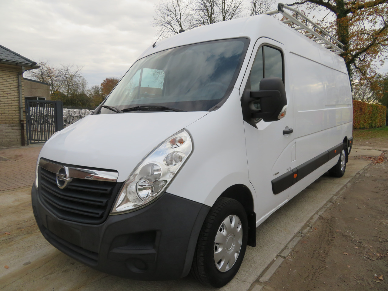 Opel Movano 2.3 CDTI - L3H2 - Цельнометаллический фургон: фото 3 Opel Movano 2.3 CDTI - L3H2 - Цельнометаллический фургон: фото 3