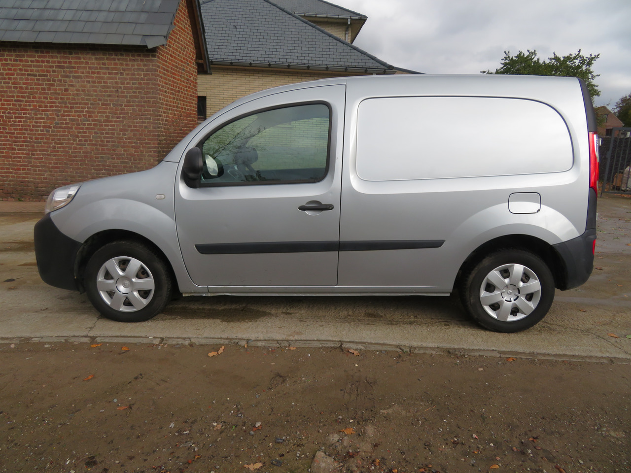 Renault Kangoo 1.5dCi - Легковой фургон: фото 4 Renault Kangoo 1.5dCi - Легковой фургон: фото 4