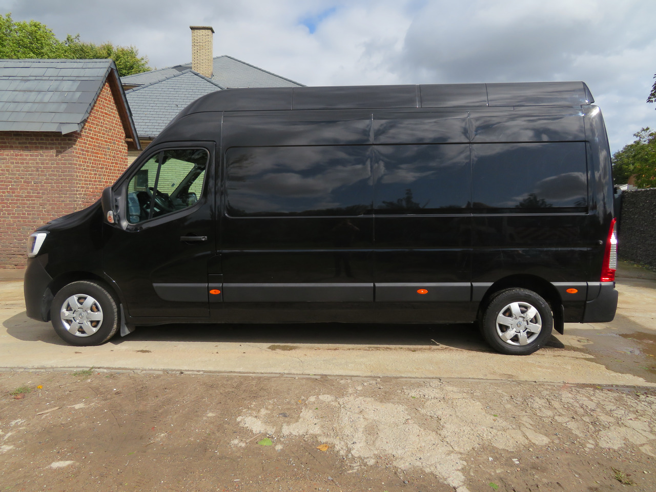 Renault Master 2.3dCi Grand Confort - L3H3 - Цельнометаллический фургон: фото 4 Renault Master 2.3dCi Grand Confort - L3H3 - Цельнометаллический фургон: фото 4