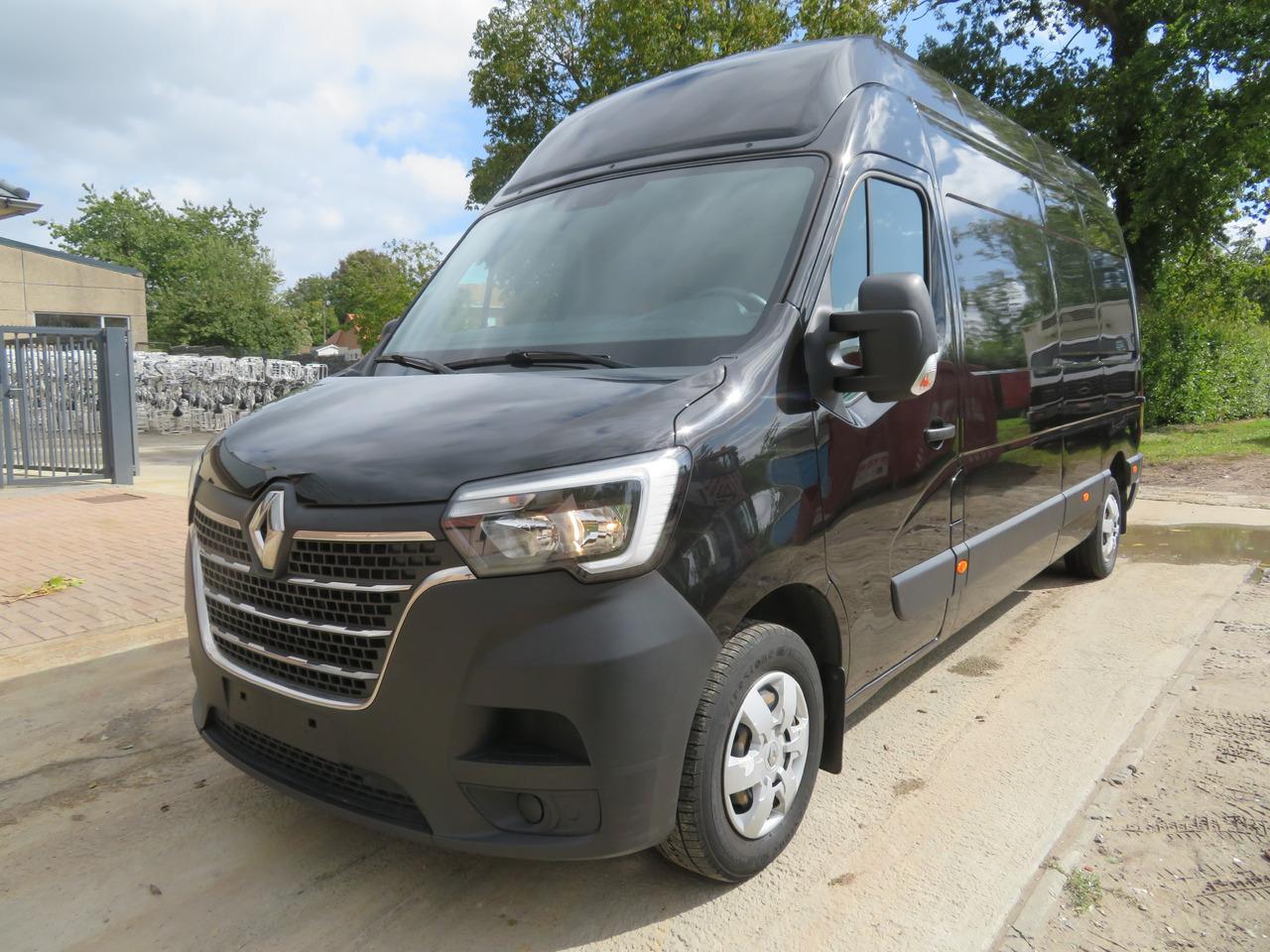 Renault Master 2.3dCi Grand Confort - L3H3 - Цельнометаллический фургон: фото 3 Renault Master 2.3dCi Grand Confort - L3H3 - Цельнометаллический фургон: фото 3