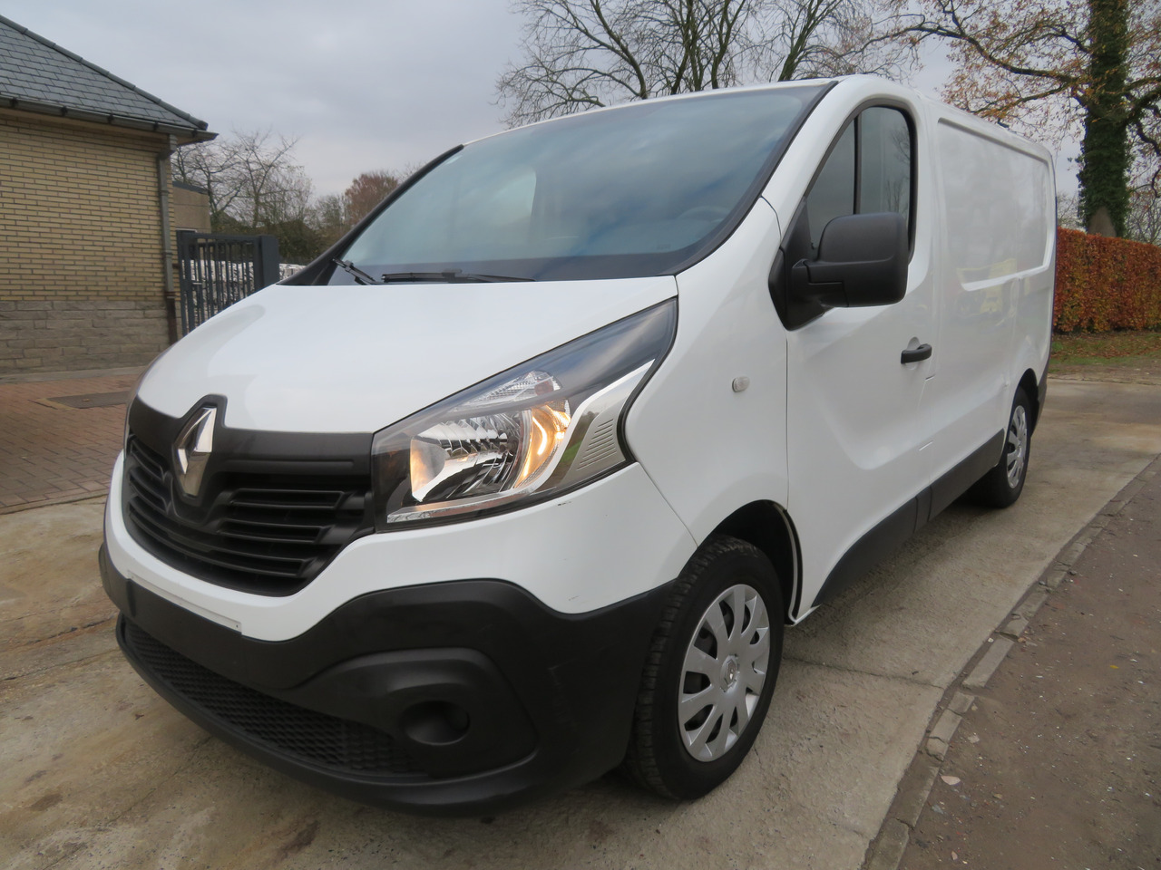 Renault Trafic 1.6dCi L1H1 - Легковой фургон: фото 3 Renault Trafic 1.6dCi L1H1 - Легковой фургон: фото 3