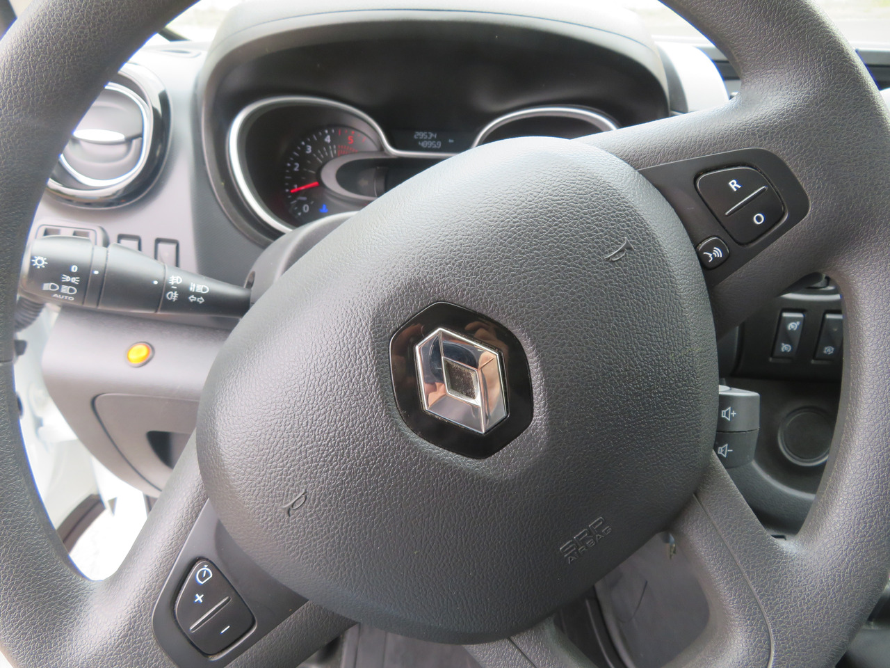 Легковой фургон Renault Trafic 2.0dCi Grand Confort - L2H1: фото 14