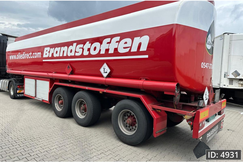 Burg BPO 16-28 / Fuel tanker / 47400L / 5 Comp / ADR, ADR - Полуприцеп-цистерна: фото 2 Burg BPO 16-28 / Fuel tanker / 47400L / 5 Comp / ADR, ADR - Полуприцеп-цистерна: фото 2