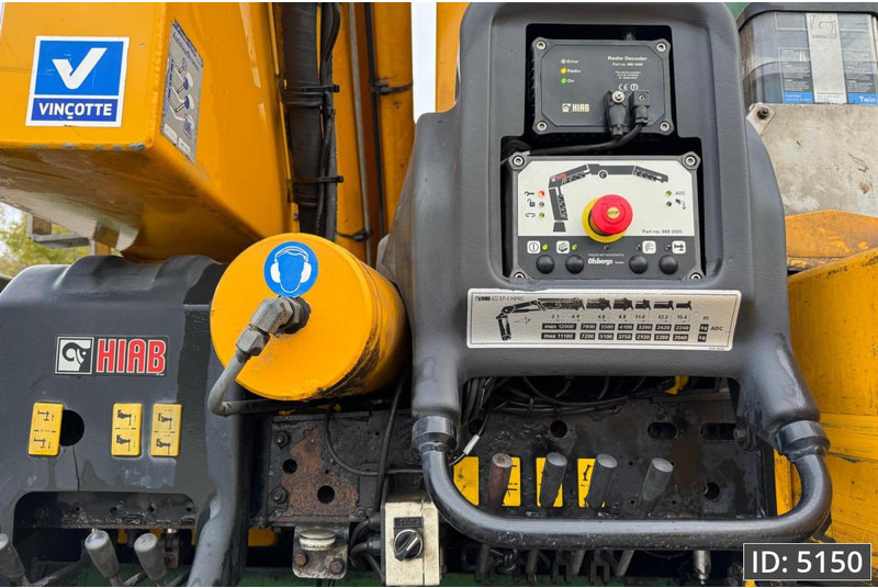 Автоманипулятор DAF CF 85.410 SC, Euro 5, 8x2 / Hiab 422 EP5 + Radio / 5x extendable: фото 6 Автоманипулятор DAF CF 85.410 SC, Euro 5, 8x2 / Hiab 422 EP5 + Radio / 5x extendable: фото 6