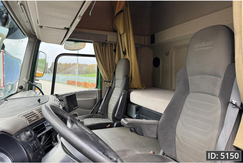 Автоманипулятор DAF CF 85.410 SC, Euro 5, 8x2 / Hiab 422 EP5 + Radio / 5x extendable: фото 9 Автоманипулятор DAF CF 85.410 SC, Euro 5, 8x2 / Hiab 422 EP5 + Radio / 5x extendable: фото 9