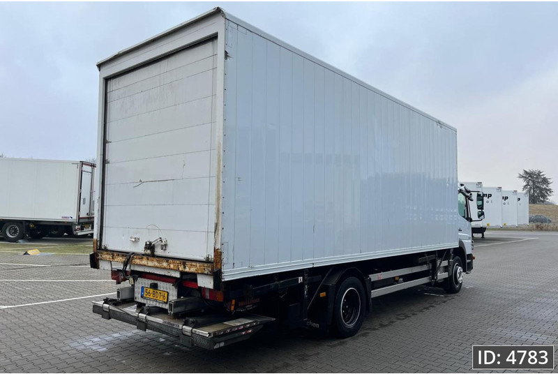 Mercedes-Benz Atego 1218 Day Cab, Euro 5, BDF / EPS automatic / standklima / DHOLLANDIA 2000KG - Грузовик-контейнеровоз/ Сменный кузов: фото 3 Mercedes-Benz Atego 1218 Day Cab, Euro 5, BDF / EPS automatic / standklima / DHOLLANDIA 2000KG - Грузовик-контейнеровоз/ Сменный кузов: фото 3