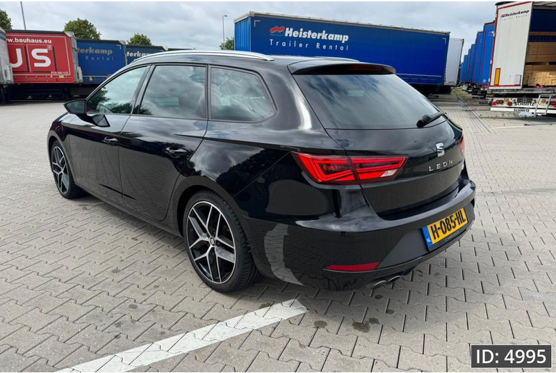 SEAT Leon ST FR 2.0 Euro 6, DSG/Pano/Camera/Keyless/Extra winterset - Легковой автомобиль: фото 2 SEAT Leon ST FR 2.0 Euro 6, DSG/Pano/Camera/Keyless/Extra winterset - Легковой автомобиль: фото 2