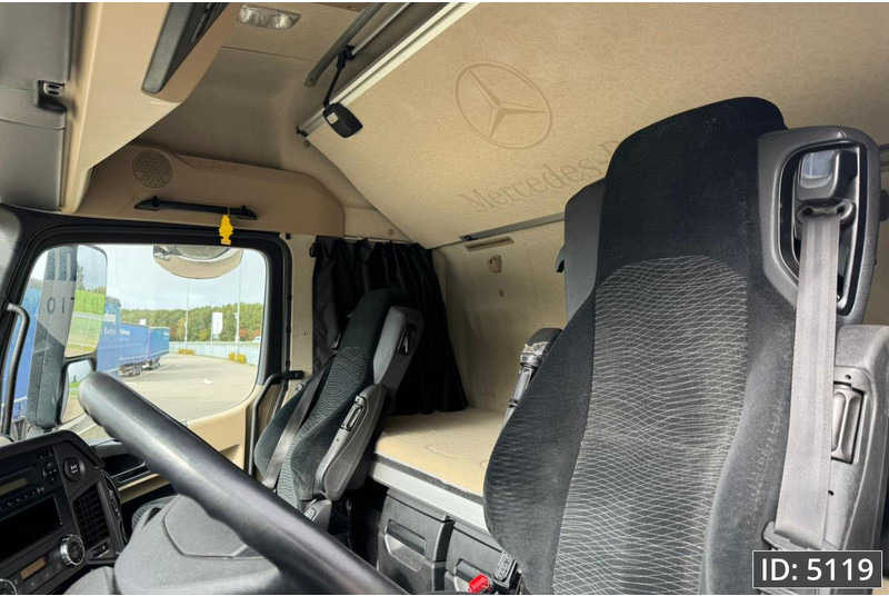 Mercedes-Benz Actros 1845 GigaSpace, Euro 6, / Fridge / 2 Tanks / 3 Pieces - Тягач: фото 5 Mercedes-Benz Actros 1845 GigaSpace, Euro 6, / Fridge / 2 Tanks / 3 Pieces - Тягач: фото 5