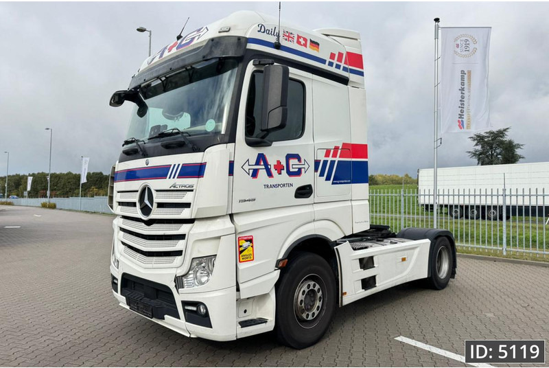 Mercedes-Benz Actros 1845 GigaSpace, Euro 6, / Fridge / 2 Tanks / 3 Pieces - Тягач: фото 1 Mercedes-Benz Actros 1845 GigaSpace, Euro 6, / Fridge / 2 Tanks / 3 Pieces - Тягач: фото 1