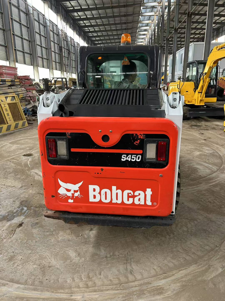 BOBCAT Skid Steer Loader S450 - Мини-погрузчик с бортовым поворотом: фото 2 BOBCAT Skid Steer Loader S450 - Мини-погрузчик с бортовым поворотом: фото 2