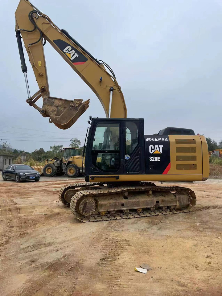 CATERPILLAR 320E - Гусеничный экскаватор: фото 1 CATERPILLAR 320E - Гусеничный экскаватор: фото 1