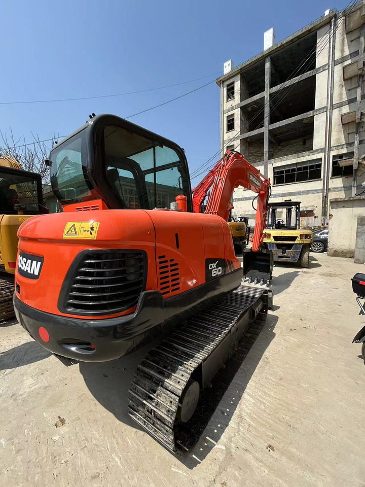 DOOSAN DX60 Mini excavator 6ton - Мини-экскаватор: фото 3 DOOSAN DX60 Mini excavator 6ton - Мини-экскаватор: фото 3
