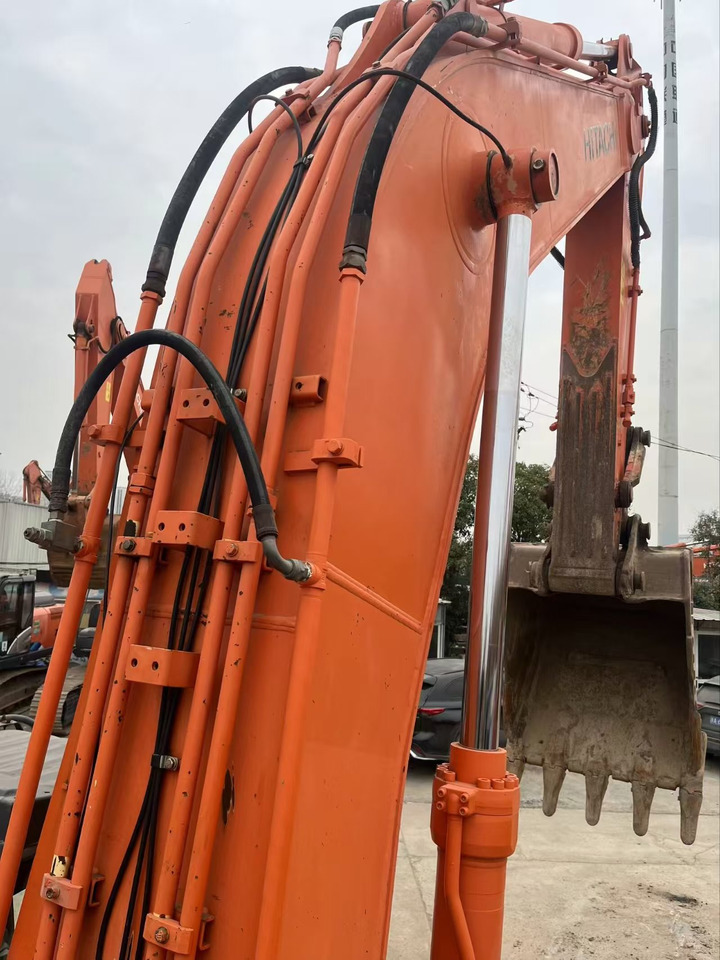 HITACHI Crawler Excavator - Гусеничный экскаватор: фото 4 HITACHI Crawler Excavator - Гусеничный экскаватор: фото 4
