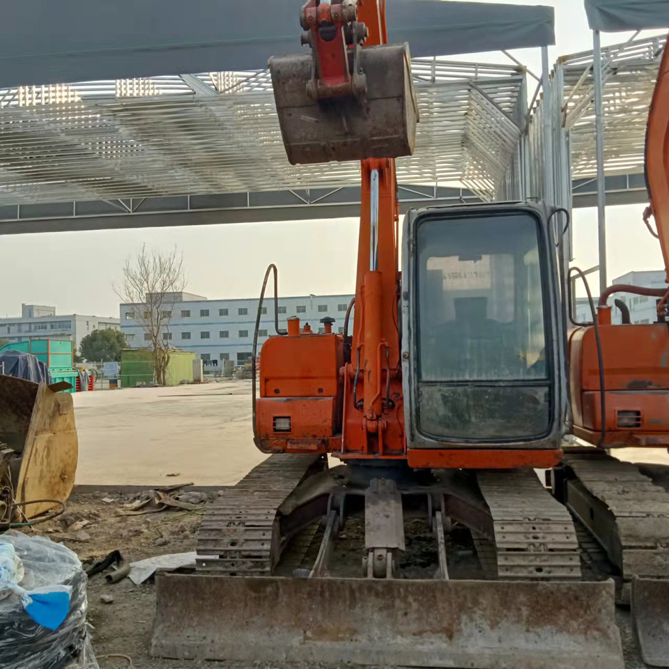 HITACHI EX60-5 - Гусеничный экскаватор: фото 3 HITACHI EX60-5 - Гусеничный экскаватор: фото 3