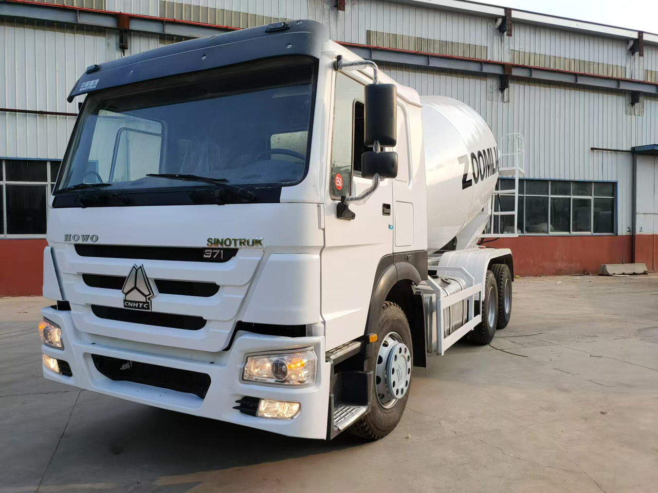 HOWO 371HP Concrete Mixer Truck Click for Discount - Автобетоносмеситель: фото 1 HOWO 371HP Concrete Mixer Truck Click for Discount - Автобетоносмеситель: фото 1