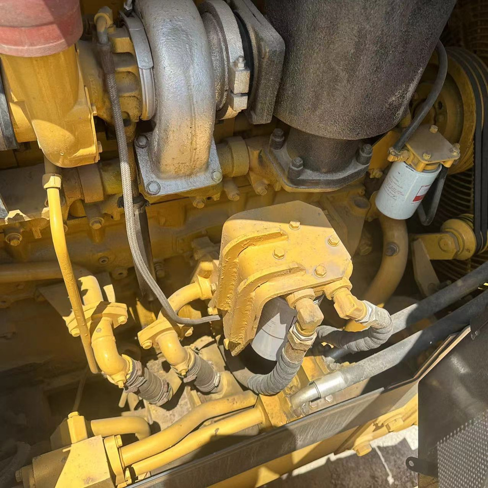 SHANTUI Bulldozer SD 32 Low Hours Good Condition - Бульдозер: фото 2 SHANTUI Bulldozer SD 32 Low Hours Good Condition - Бульдозер: фото 2