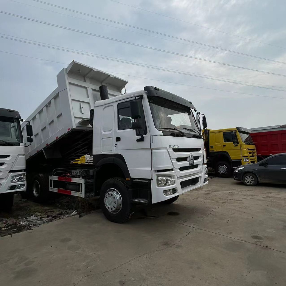 SINOTRUK HOWO 6x4 Dump Truck Click for Discount - Самосвал: фото 2 SINOTRUK HOWO 6x4 Dump Truck Click for Discount - Самосвал: фото 2
