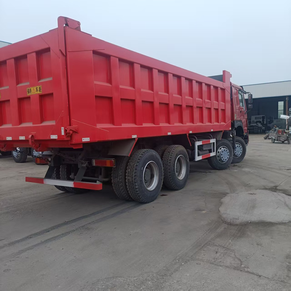 SINOTRUK HOWO 8x4 CLICK HERE FOR DISCOUNT - Самосвал: фото 4 SINOTRUK HOWO 8x4 CLICK HERE FOR DISCOUNT - Самосвал: фото 4
