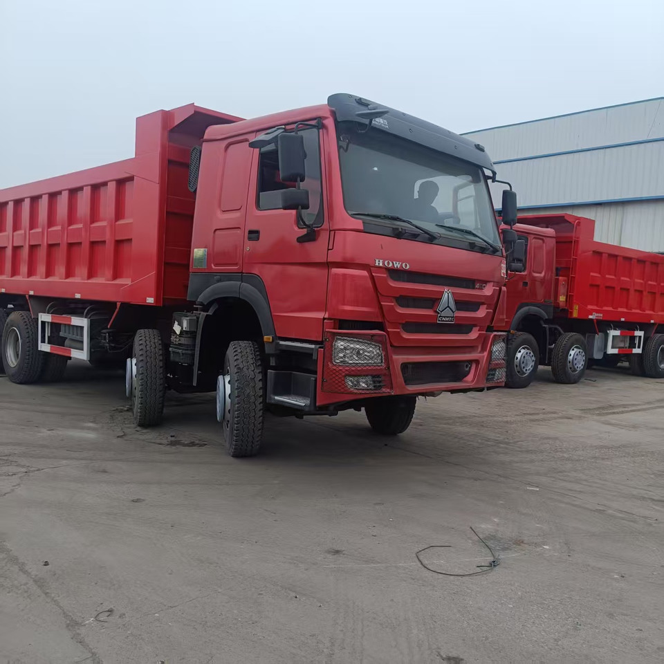SINOTRUK howo 8x4 - Самосвал: фото 2 SINOTRUK howo 8x4 - Самосвал: фото 2