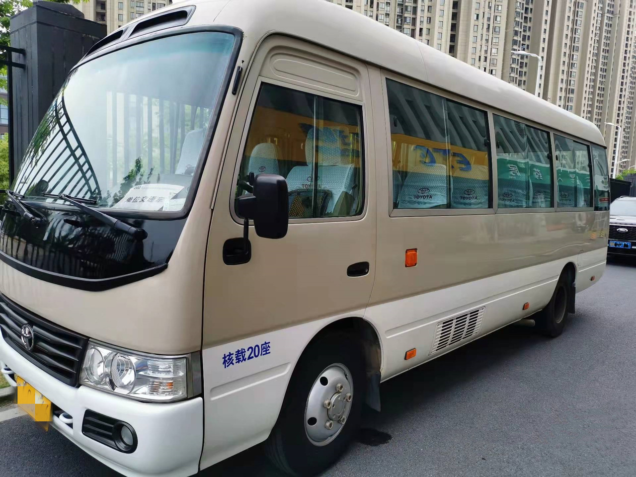 TOYOTA Coaster - Городской автобус: фото 1 TOYOTA Coaster - Городской автобус: фото 1