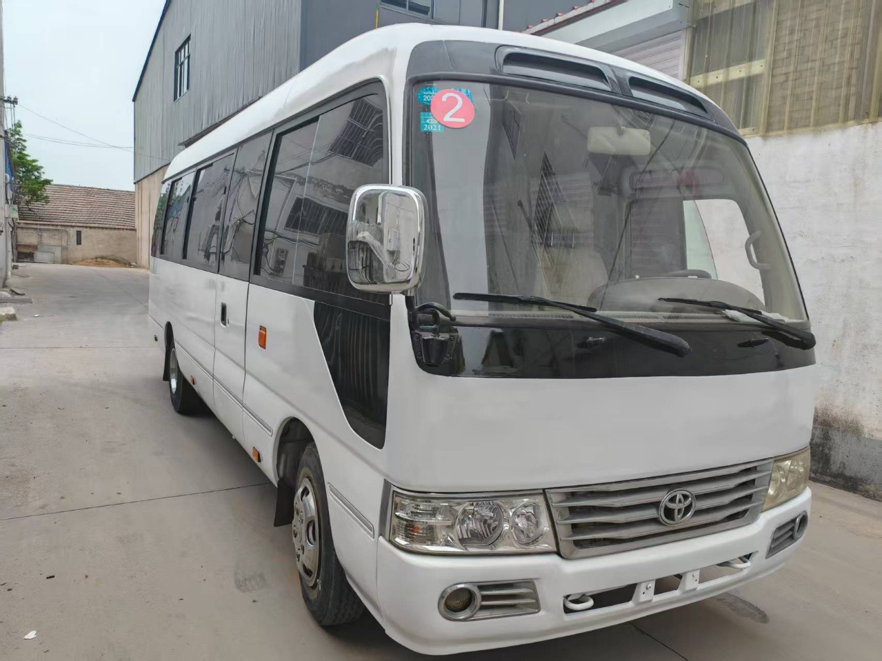 TOYOTA Mini Bus Low Mileage - Туристический автобус: фото 1 TOYOTA Mini Bus Low Mileage - Туристический автобус: фото 1