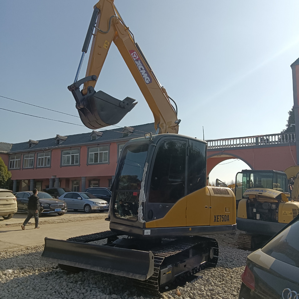 XCMG XE75DA - Гусеничный экскаватор: фото 4 XCMG XE75DA - Гусеничный экскаватор: фото 4