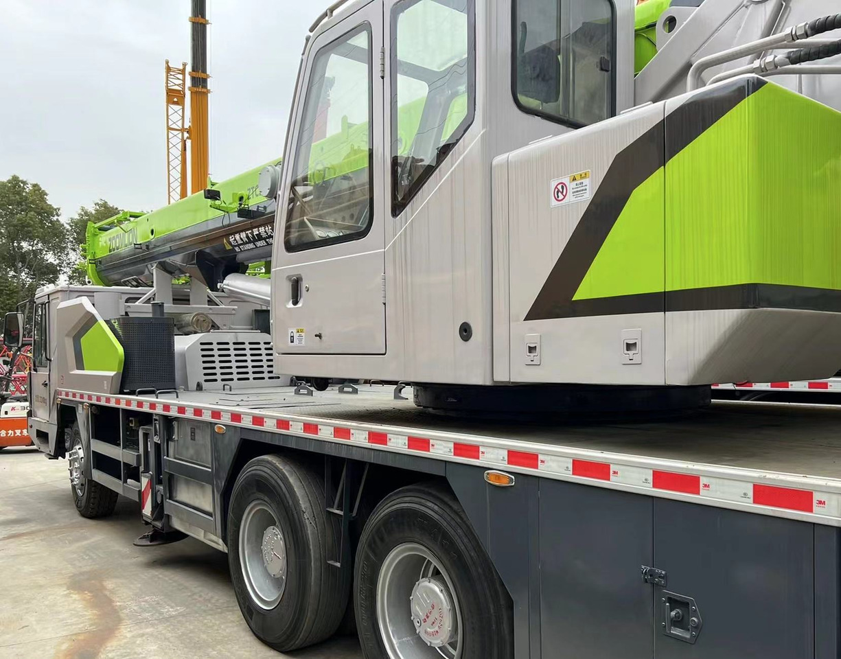 ZOOMLION Crane 33Ton - Вседорожный кран: фото 3 ZOOMLION Crane 33Ton - Вседорожный кран: фото 3