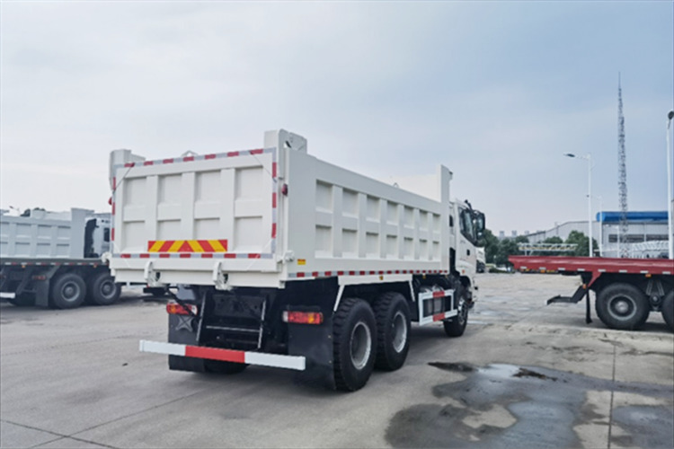 FOTON Foton 6x4 10 Wheeler Tipper truck for Sale in Malawi - Самосвал: фото 4 FOTON Foton 6x4 10 Wheeler Tipper truck for Sale in Malawi - Самосвал: фото 4