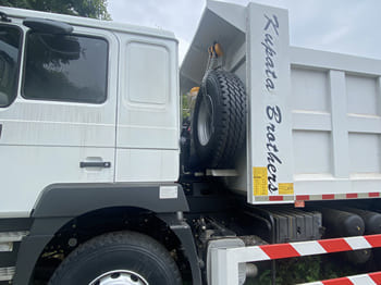 SHACMAN Shacman Tipper Truck F3000 for Sale in Nigeria - Грузовик: фото 4 SHACMAN Shacman Tipper Truck F3000 for Sale in Nigeria - Грузовик: фото 4