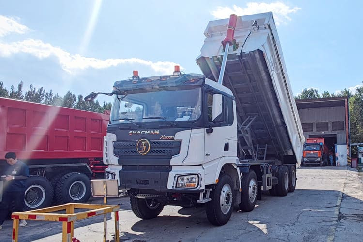 SHACMAN Shacman Dump Truck for Sale in Nigeria - Самосвал: фото 1 SHACMAN Shacman Dump Truck for Sale in Nigeria - Самосвал: фото 1
