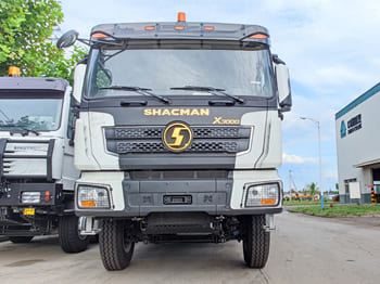 SHACMAN Shacman F3000 6x4 Tractor Truck for Sale in Zambia - Самосвал: фото 1 SHACMAN Shacman F3000 6x4 Tractor Truck for Sale in Zambia - Самосвал: фото 1