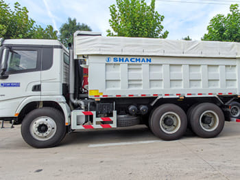 SHACMAN Shacman F3000 6x4 Tractor Truck for Sale in Zambia - Самосвал: фото 4 SHACMAN Shacman F3000 6x4 Tractor Truck for Sale in Zambia - Самосвал: фото 4