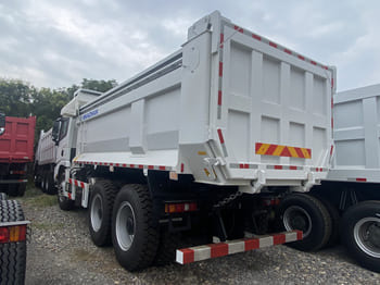 SHACMAN Shacman Tipper Truck for Sale in Jamaica - Самосвал: фото 4 SHACMAN Shacman Tipper Truck for Sale in Jamaica - Самосвал: фото 4