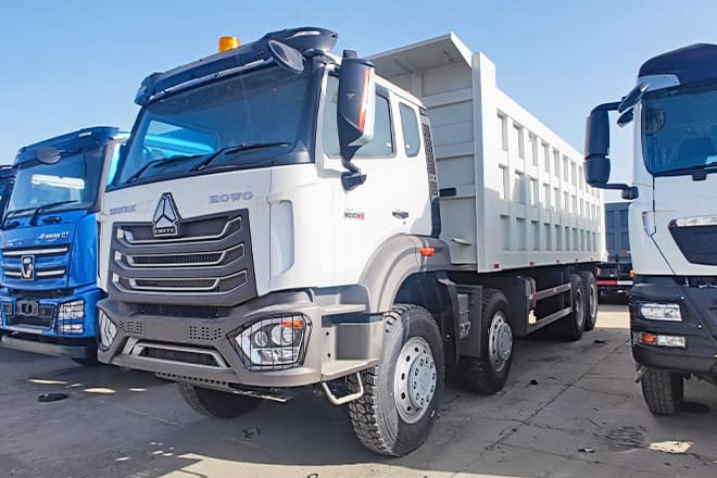SINOTRUK Sino Howo 8x4 Dump truck for Sale in Senegal - Самосвал: фото 1 SINOTRUK Sino Howo 8x4 Dump truck for Sale in Senegal - Самосвал: фото 1