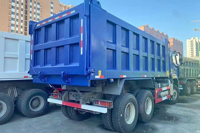 SINOTRUK Sinotruk Howo 380 New Dump Trucks for Sale in Côte d'Ivoire - Самосвал: фото 4 SINOTRUK Sinotruk Howo 380 New Dump Trucks for Sale in Côte d'Ivoire - Самосвал: фото 4