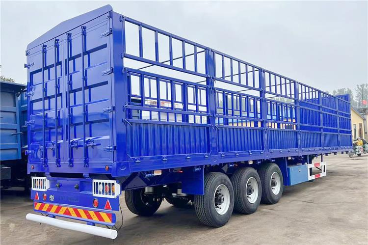 TITAN 3 Axle Cargo Fence Trailer with Air Suspension Transport Animal - Полуприцеп для перевозки животных: фото 1 TITAN 3 Axle Cargo Fence Trailer with Air Suspension Transport Animal - Полуприцеп для перевозки животных: фото 1