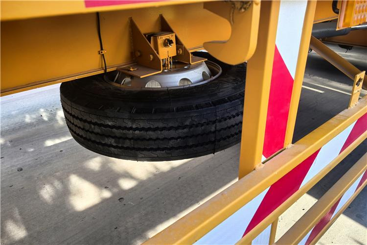 TITAN 6 Axle 62m Extendable Trailer for Sale In Ghana - Полуприцеп бортовой/ Платформа: фото 5 TITAN 6 Axle 62m Extendable Trailer for Sale In Ghana - Полуприцеп бортовой/ Платформа: фото 5