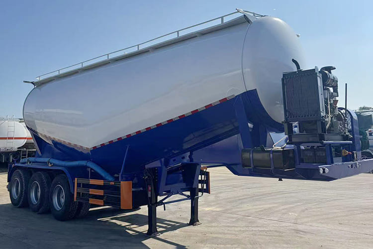 TITAN Dry Bulk Trailer for Sale in Ghana - Полуприцеп-цистерна: фото 2 TITAN Dry Bulk Trailer for Sale in Ghana - Полуприцеп-цистерна: фото 2