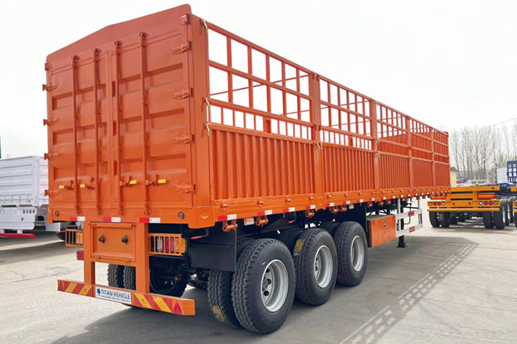 TITAN Fence Trailer for Sale in Saudi Arabia - Полуприцеп для перевозки животных: фото 2 TITAN Fence Trailer for Sale in Saudi Arabia - Полуприцеп для перевозки животных: фото 2
