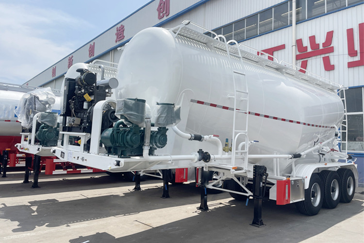 TITAN Powder Tanker for Sale in Nigeria - Полуприцеп-цистерна: фото 1 TITAN Powder Tanker for Sale in Nigeria - Полуприцеп-цистерна: фото 1