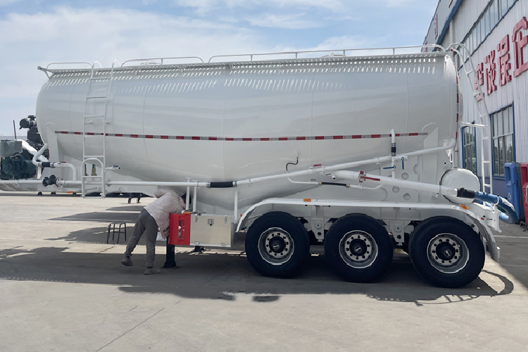 TITAN Powder Tanker for Sale in Nigeria - Полуприцеп-цистерна: фото 3 TITAN Powder Tanker for Sale in Nigeria - Полуприцеп-цистерна: фото 3
