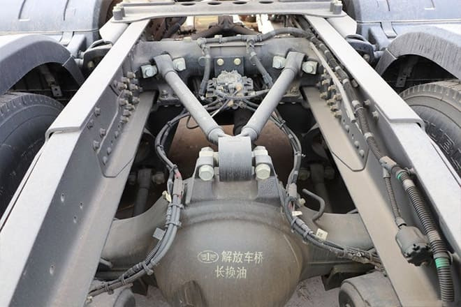 FAW Faw J6P 6X4 Tractor Head for Sale in Angola - Тягач: фото 4 FAW Faw J6P 6X4 Tractor Head for Sale in Angola - Тягач: фото 4
