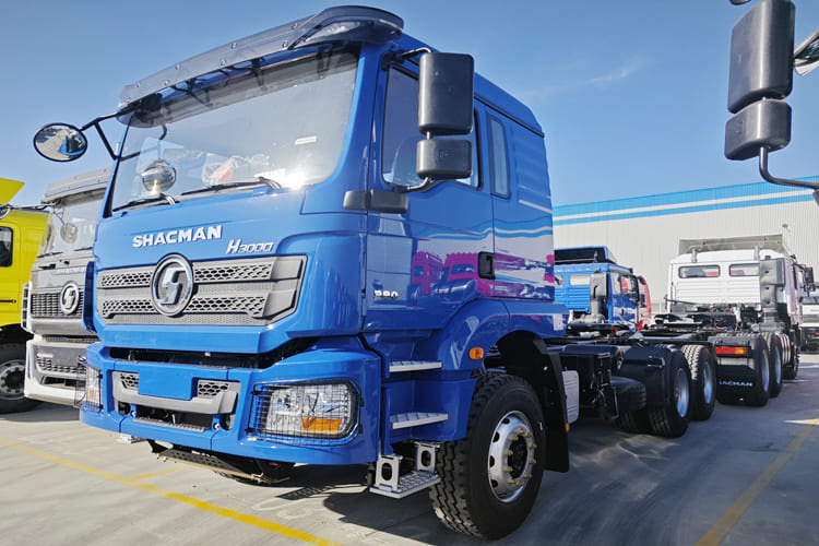 SHACMAN Shacman F3000 Truck Head for Sale in Saudi Arabia - Тягач: фото 1 SHACMAN Shacman F3000 Truck Head for Sale in Saudi Arabia - Тягач: фото 1